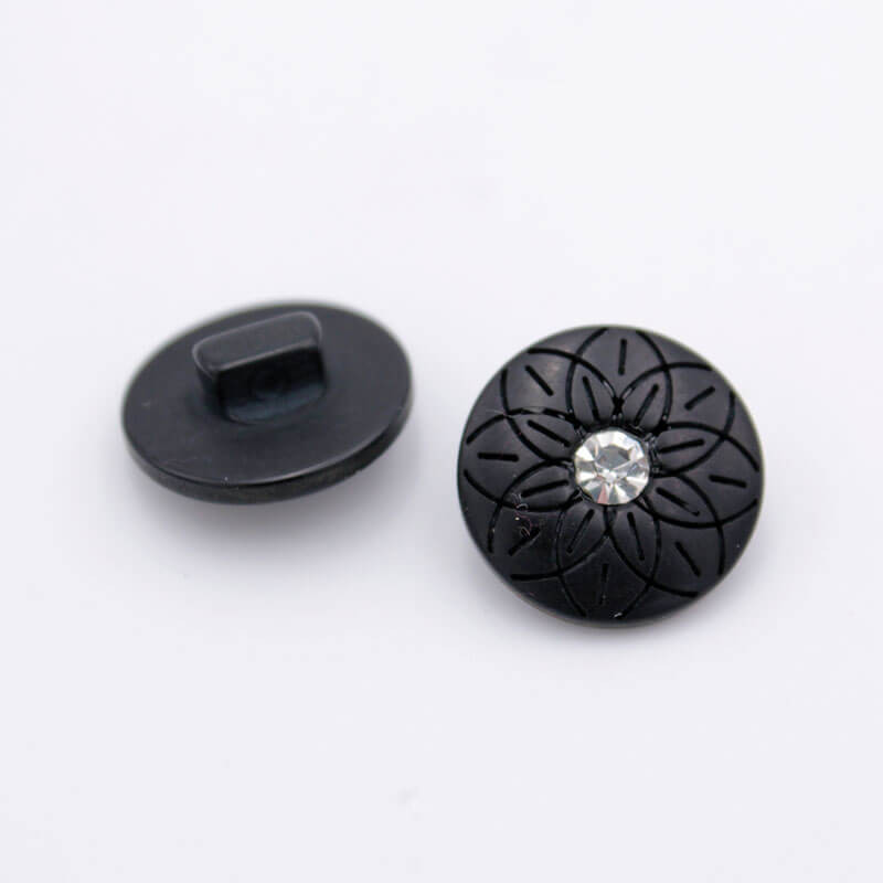 Bouton noir et strass de 15 mm